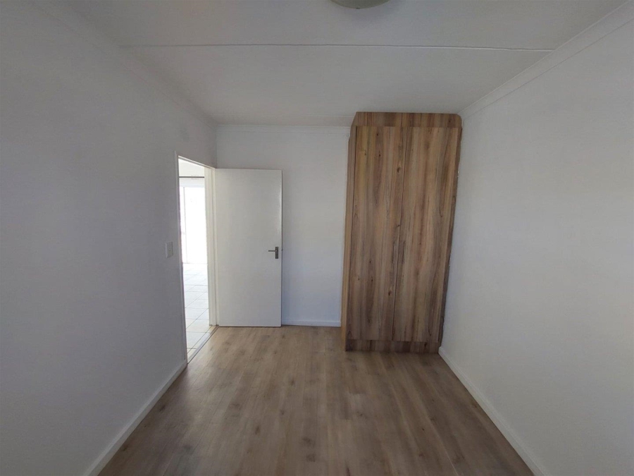 2 Bedroom Property for Sale in Muizenberg Western Cape